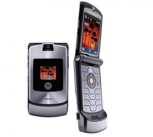 10. Motorola Razr V3 130 milyon